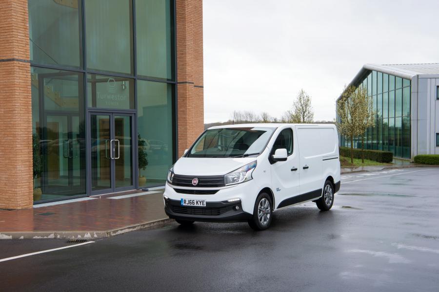  Fiat Talento Van 2016 года  (UK) (фото 8 из 24)